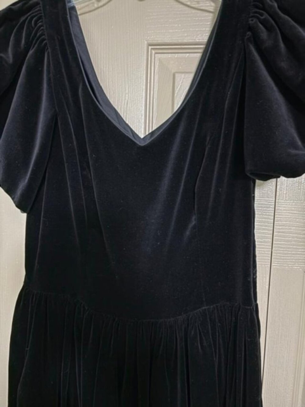 Laura Ashley made in Great Britain Black velvet vintage size 8 dress